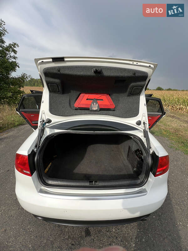 Седан Audi A4 2007 в Сенче фото 29 Седан Audi A4 2007 в Сенче