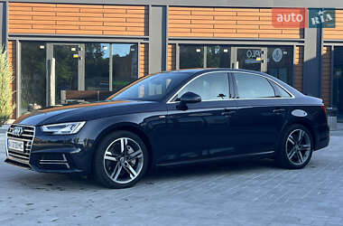 Седан Audi A4 2017 в 
