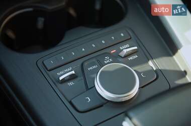 Седан Audi A4 2017 в 