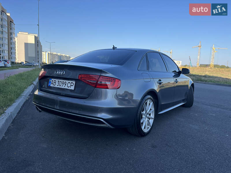 Седан Audi A4 2014 в Вінниці