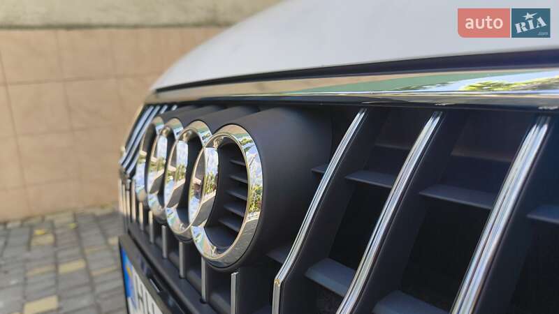 Универсал Audi A4 2017 в Одессе