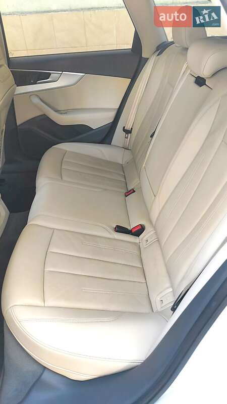 Универсал Audi A4 2017 в Одессе