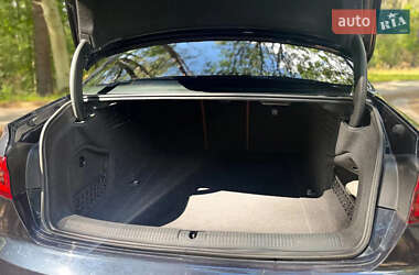 Седан Audi A4 2018 в Киеве