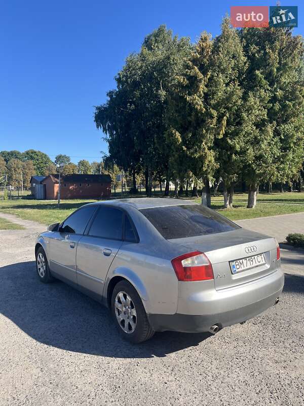 Седан Audi A4 2001 в Путивле