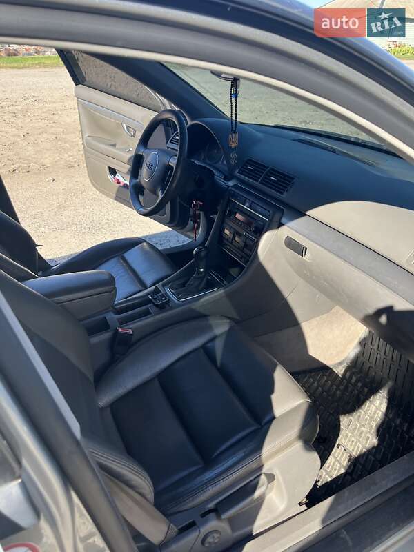 Седан Audi A4 2001 в Путивле