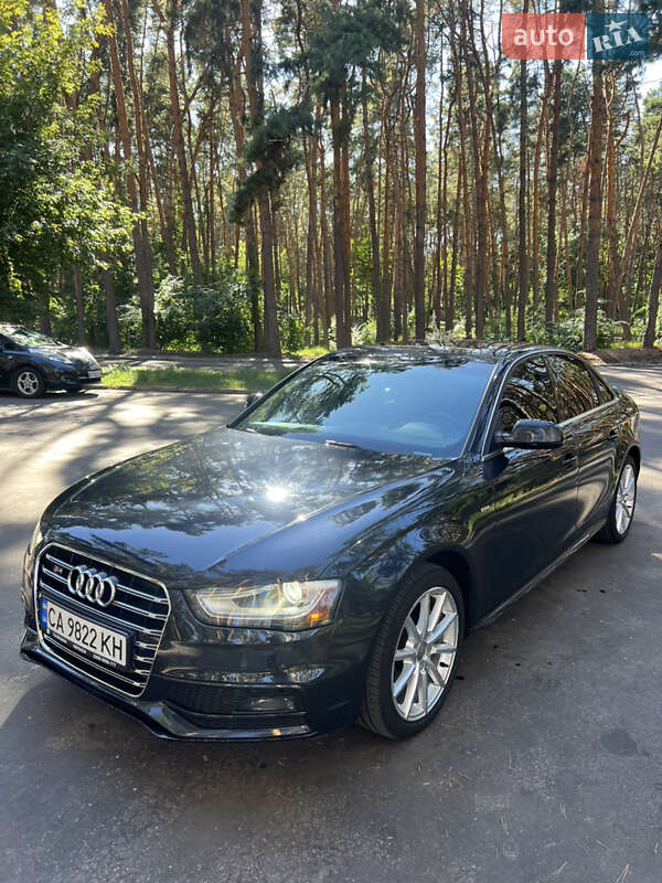 Седан Audi A4 2014 в Черкассах