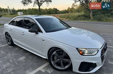 Седан Audi A4 2020 в 
