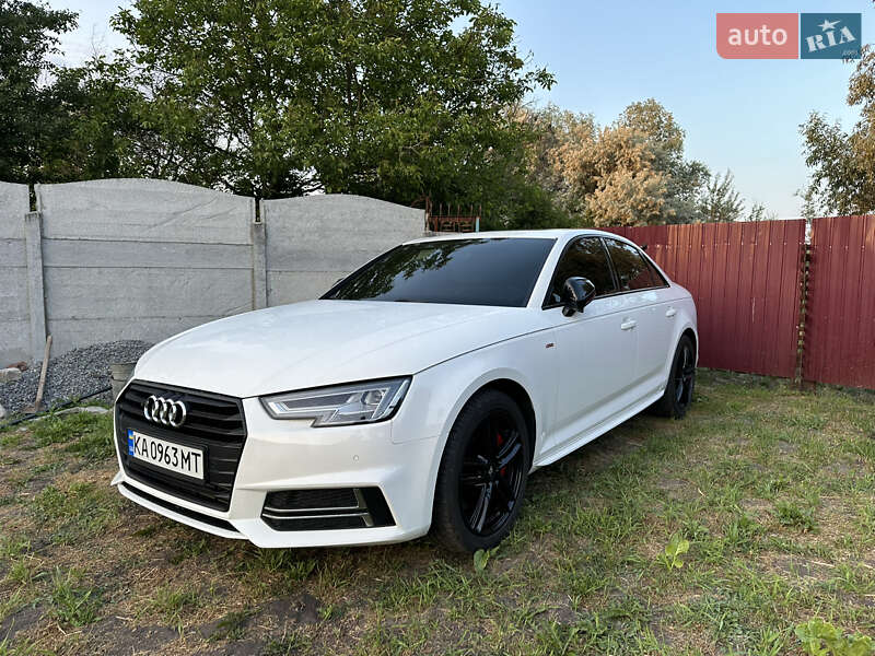 Седан Audi A4 2016 в Горишних Плавнях