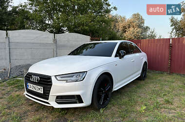 Седан Audi A4 2016 в 