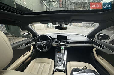 Седан Audi A4 2016 в 
