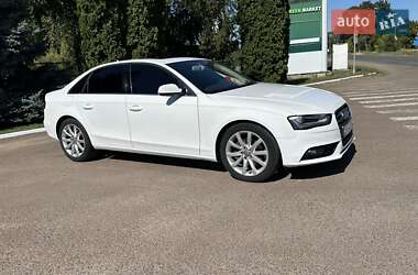 Седан Audi A4 2014 в 