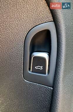 Седан Audi A4 2014 в 