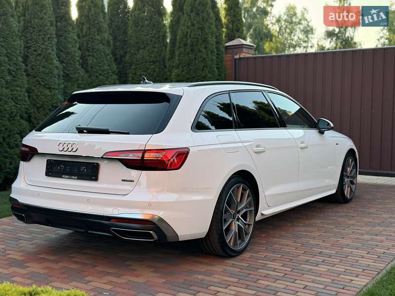 Универсал Audi A4 2020 в Киеве