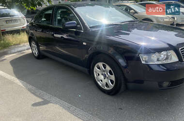 Седан Audi A4 2001 в 