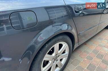 Седан Audi A4 2004 в 