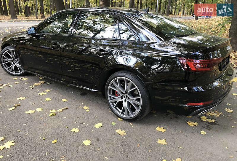 Седан Audi A4 2019 в Києві