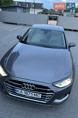 Седан Audi A4 2021 в 