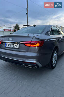 Седан Audi A4 2021 в 