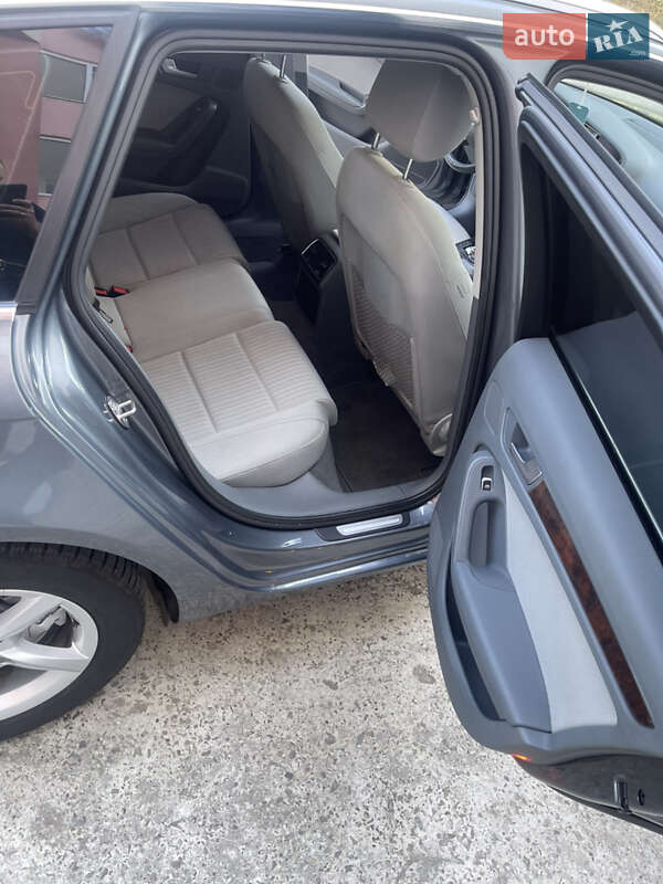 Универсал Audi A4 2014 в Ивано-Франковске