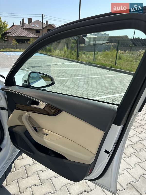 Седан Audi A4 2016 в Луцьку