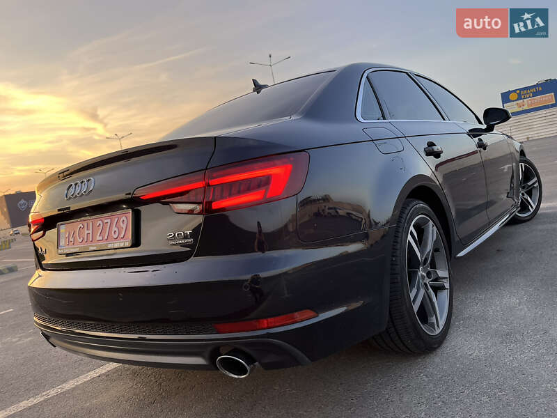 Седан Audi A4 2018 в Львові