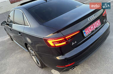 Седан Audi A4 2018 в 