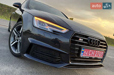 Седан Audi A4 2018 в 