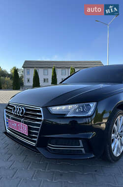 Седан Audi A4 2018 в 
