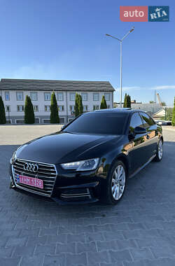 Седан Audi A4 2018 в 
