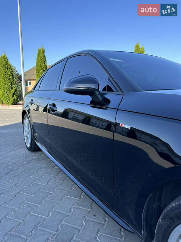 Седан Audi A4 2018 в Виннице