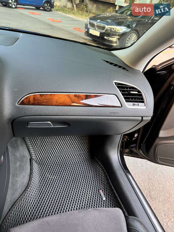 Седан Audi A4 2013 в Миколаєві