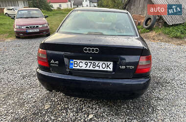Седан Audi A4 2000 в 