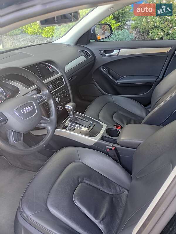 Седан Audi A4 2013 в Києві