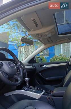 Седан Audi A4 2013 в Киеве