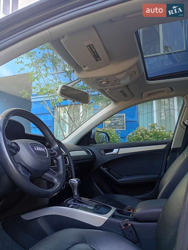Седан Audi A4 2013 в Києві