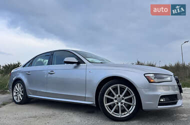 Седан Audi A4 2015 в 