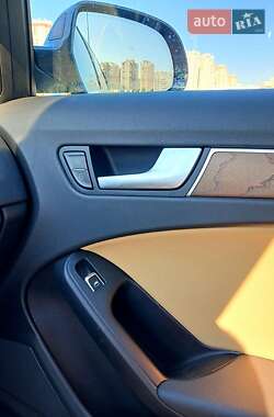 Седан Audi A4 2015 в 