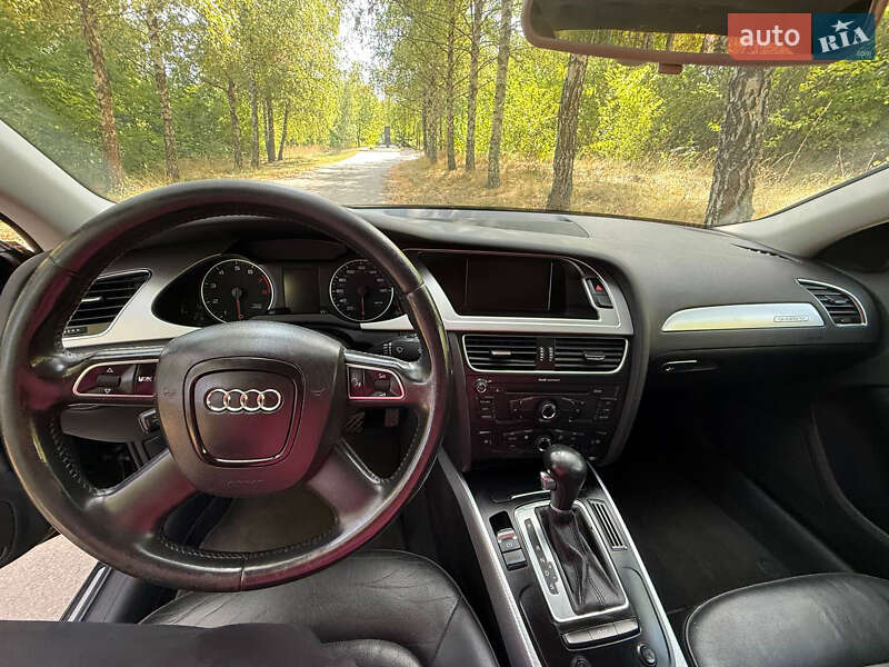 Седан Audi A4 2011 в Лубнах