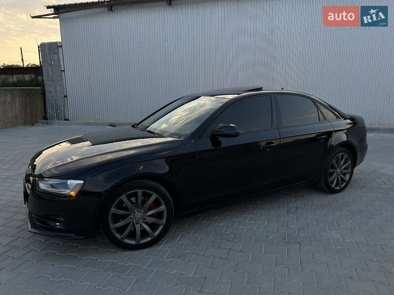 Седан Audi A4 2012 в Тернополі
