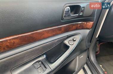 Седан Audi A4 1999 в 