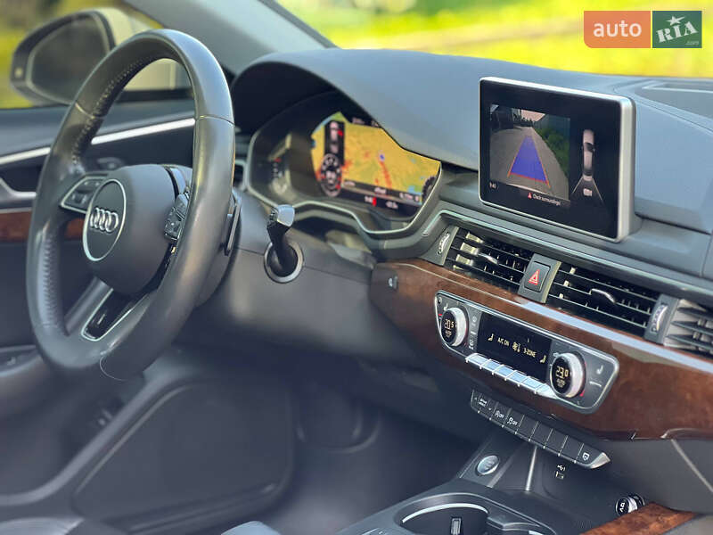 Седан Audi A4 2018 в Стрые