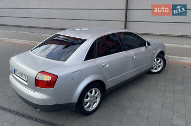 Седан Audi A4 2001 в 