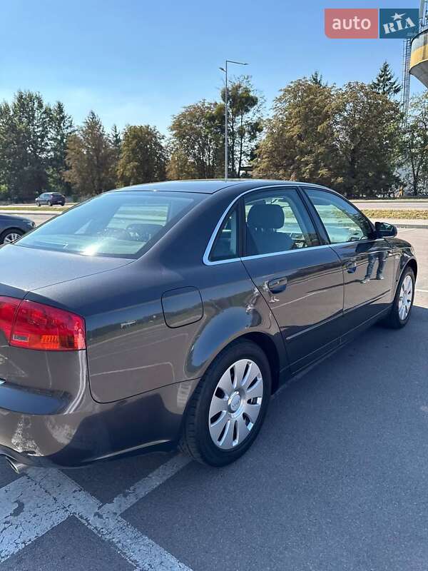 Седан Audi A4 2007 в Рівному
