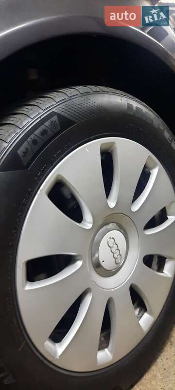 Седан Audi A4 2007 в Рівному