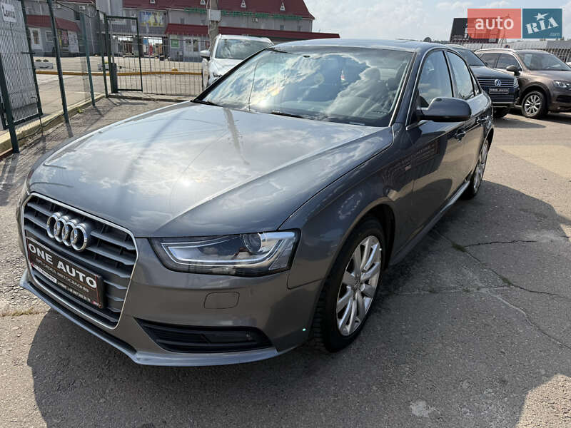 Седан Audi A4 2014 в Києві