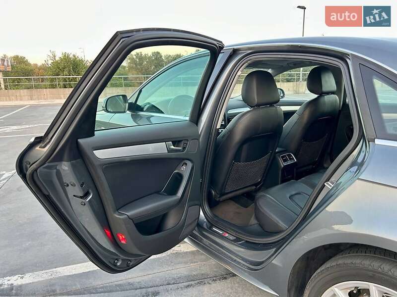 Седан Audi A4 2014 в Киеве