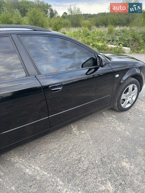 Универсал Audi A4 2004 в Старом Самборе