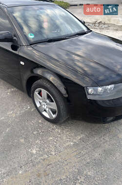 Универсал Audi A4 2004 в Старом Самборе