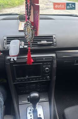 Универсал Audi A4 2004 в Старом Самборе
