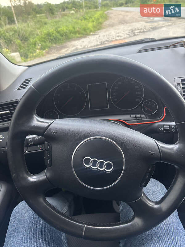 Универсал Audi A4 2004 в Старом Самборе